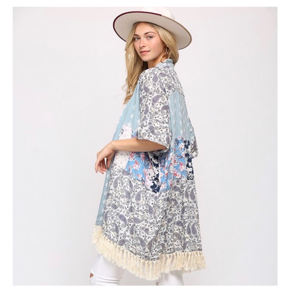 $20 start 265 ❤️ Mixed print fringe kimono - Picture 3 of 4